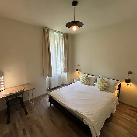 Cozy Away 아파트